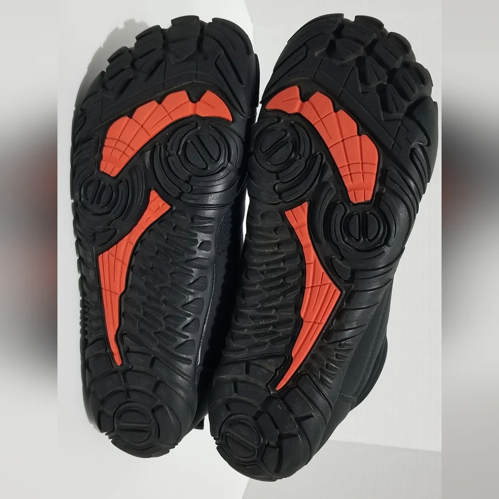 Hike Footwear these barefoot